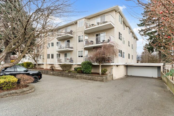 Property Photo: 8934 Mary Street 103 BC V2P 4J3