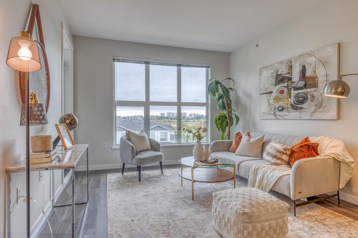 Property Photo: 9551 Alexandra Road 436 BC V6X 0S6