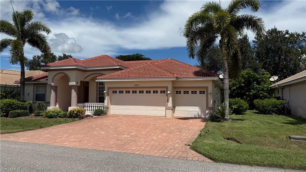 Property Photo:  10601 Sir Michaels Place Dr  FL 34135 
