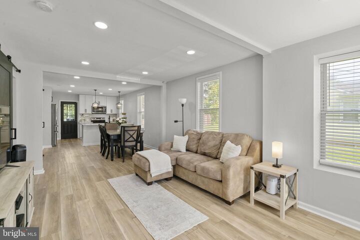 Property Photo:  234 5th Avenue  MD 21227 