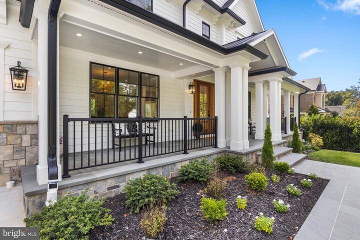 Property Photo: 4 Sedgwick Lane MD 20852