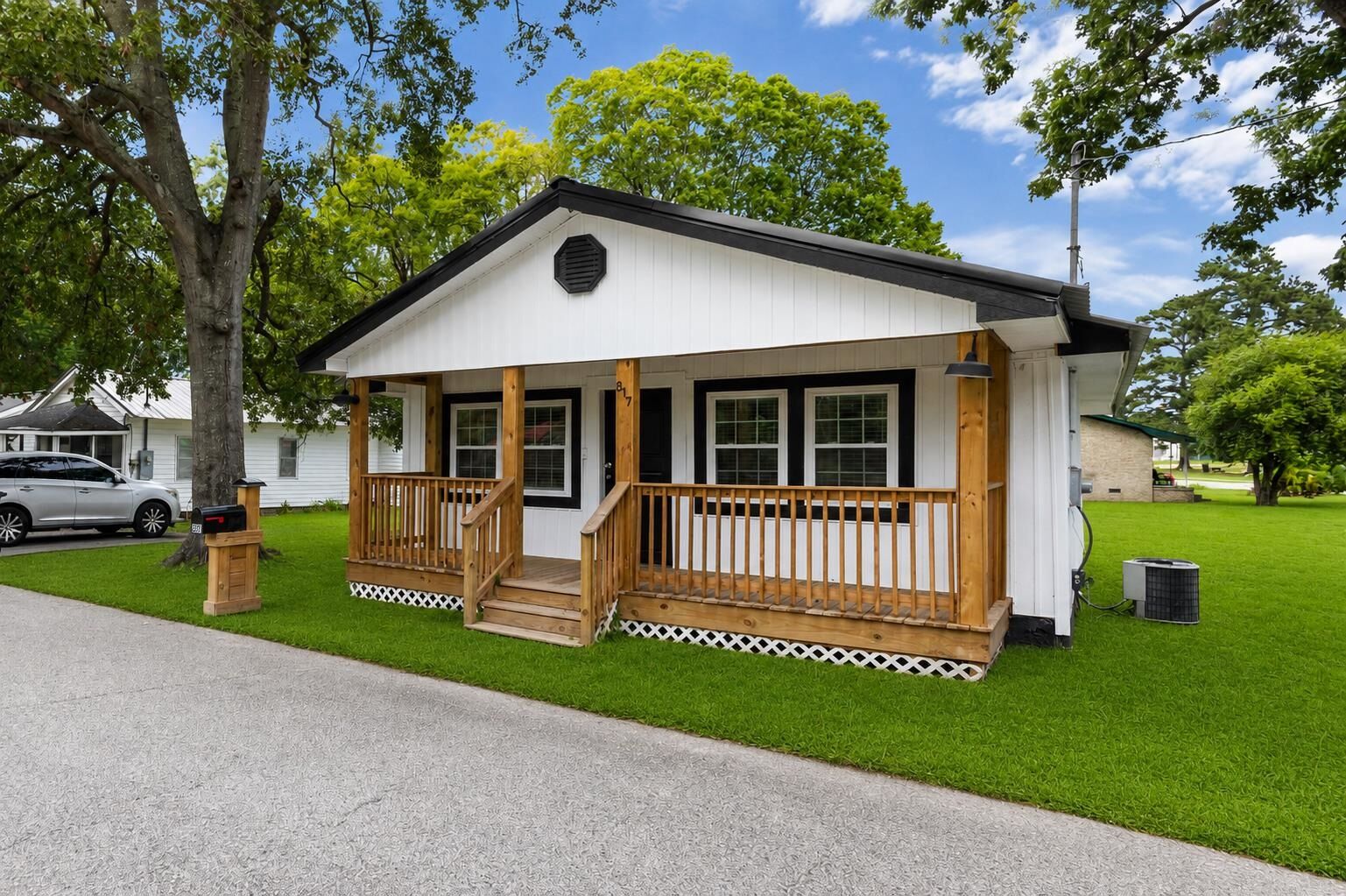 Property Photo:  817 Simmons St.  SC 29571 