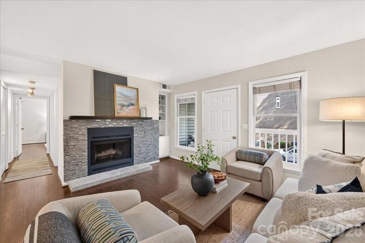 Property Photo:  430 Queens Road 122  NC 28207 