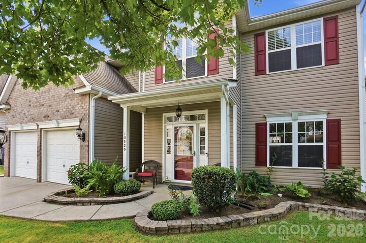 Property Photo:  15320 Edgewater Forest Lane  NC 28278 
