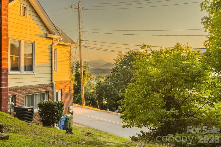 Property Photo:  474 College Street  NC 28801 