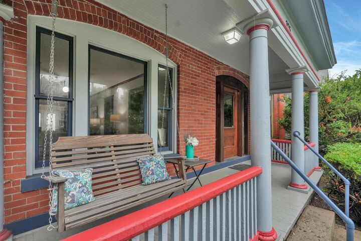 Property Photo:  325 W 6th Avenue  OH 43201 