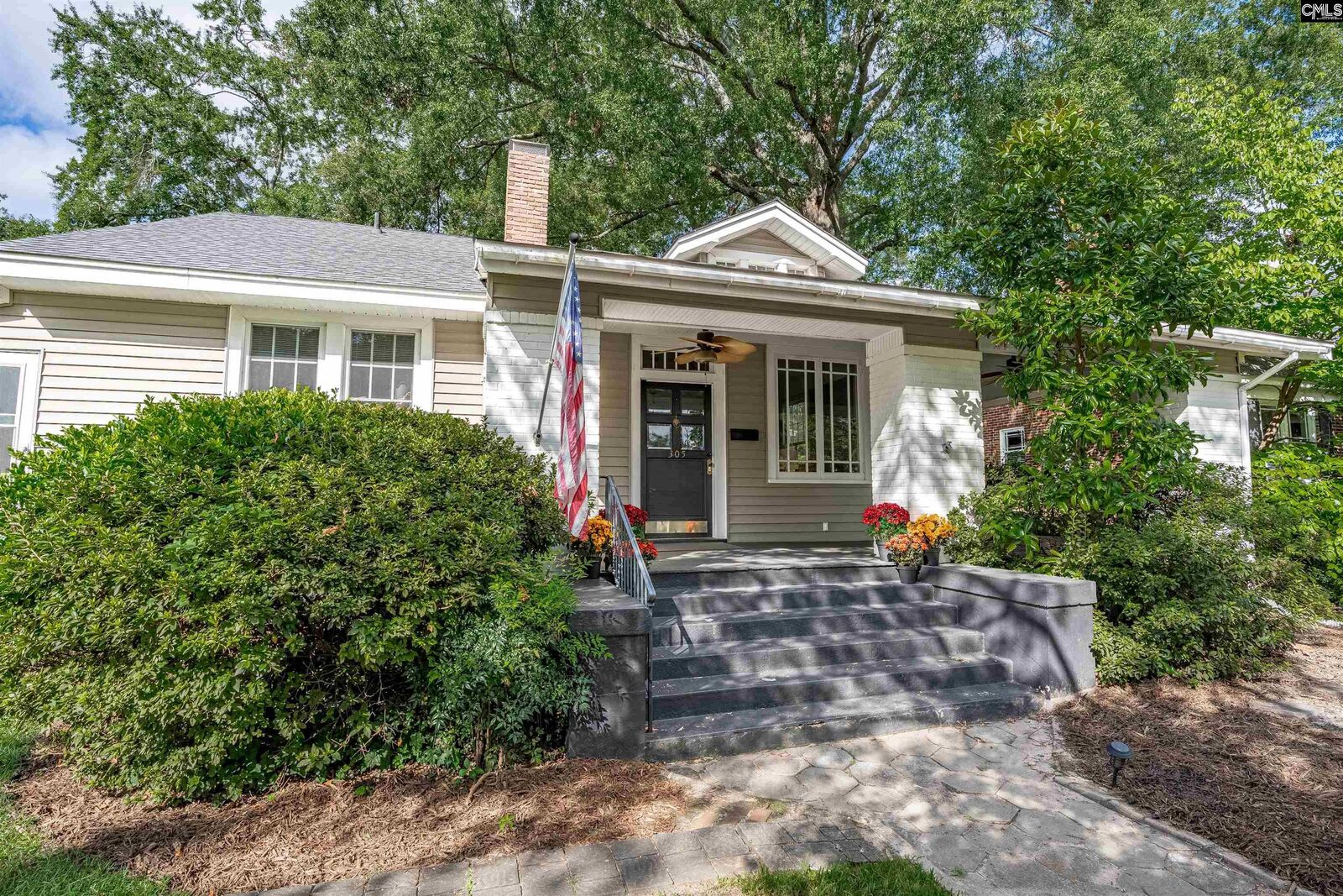 Property Photo:  305 S Saluda  SC 29205 