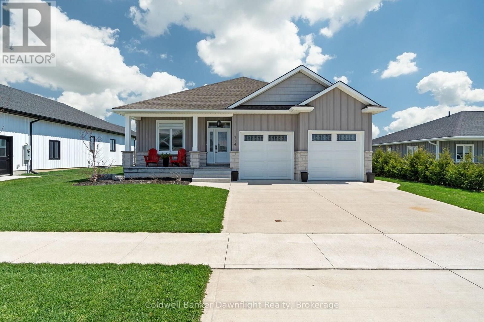 Property Photo:  714 Gloria Street  ON N0M 1H0 
