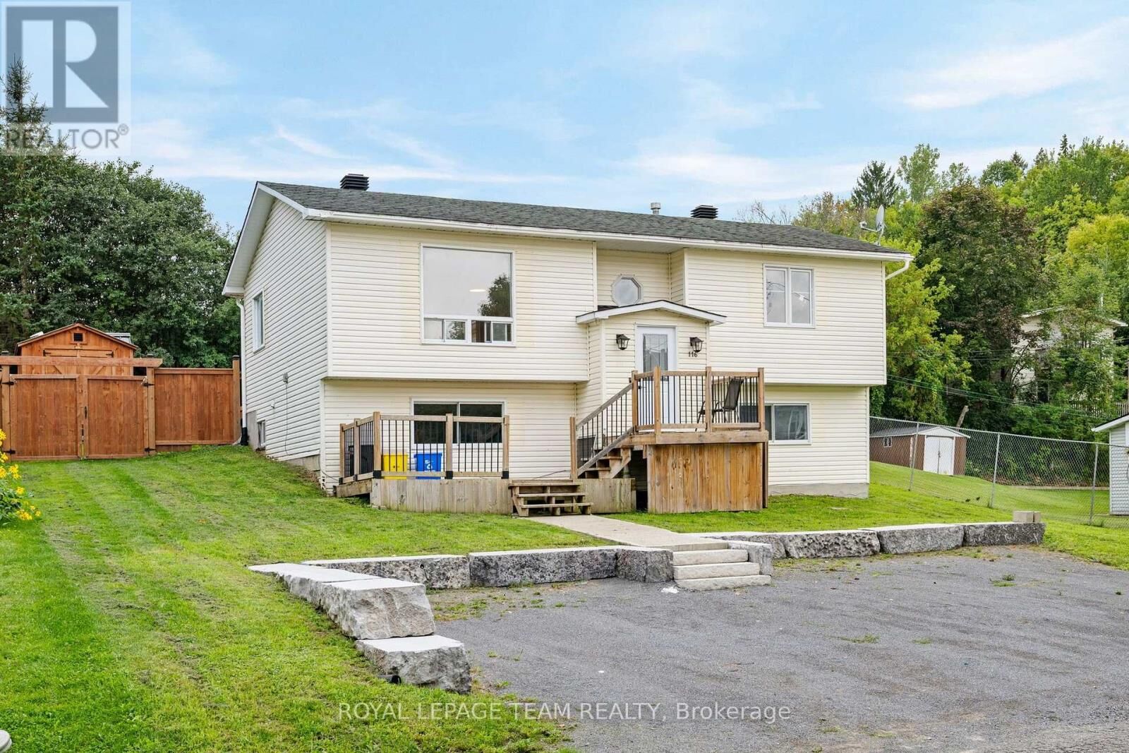 Property Photo:  116 Colina Street  ON K0A 1A0 