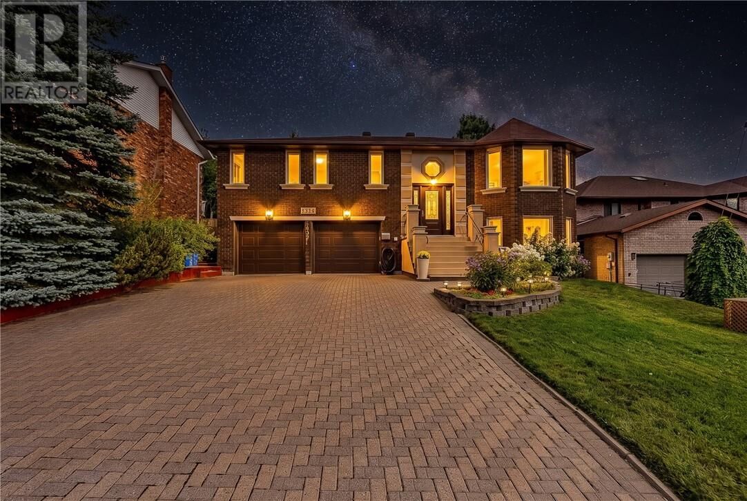 Property Photo:  2376 Greenwood Drive  ON P3B 4G4 