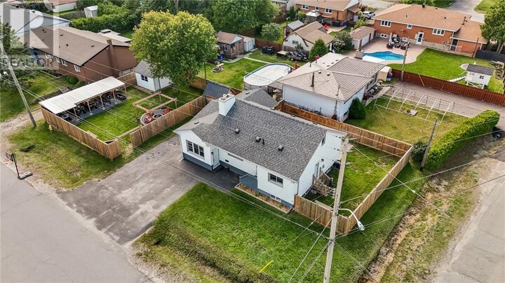 Property Photo:  3167 Marie Avenue  ON P3N 1B8 