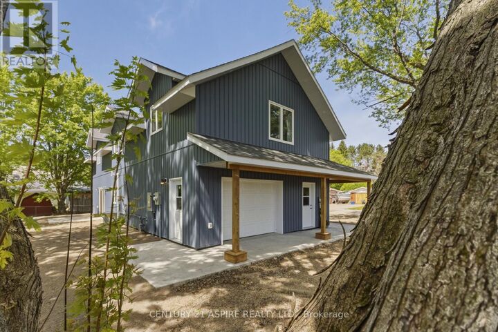 Property Photo:  32 Wilson Street  ON K0J 1J0 