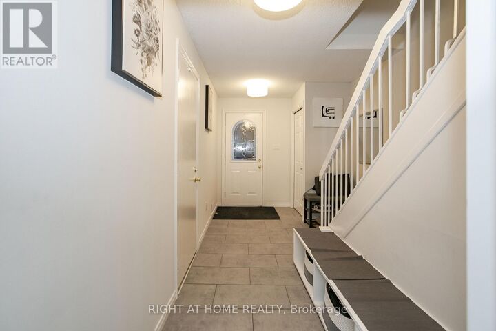 Property Photo:  1080 Walden Circle 75  ON L5J 4J9 