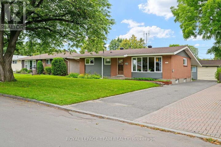 Property Photo:  1130 Parkway Drive  ON K2C 2W2 