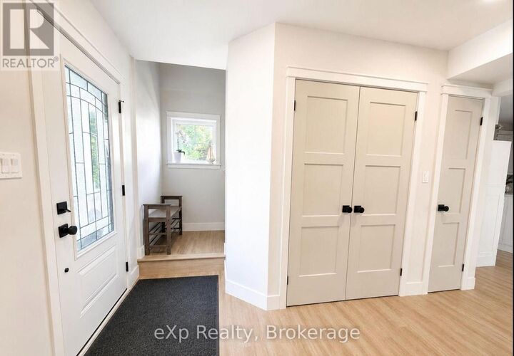 Property Photo:  340 Nelson Street A Upper  ON N2Z 1X7 