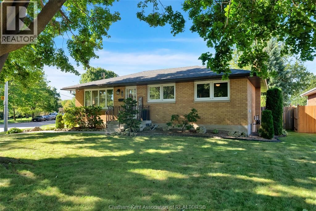 Property Photo: 160 John Street ON N7M 5C1
