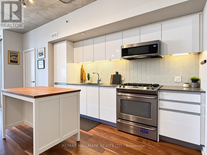 Property Photo:  1190 Dundas Street East 219  ON M4M 0C5 