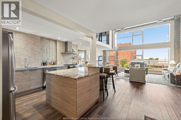 Property Photo:  2175 Wyandotte Street East 313  ON N8Y 5B9 