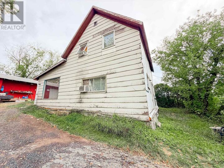 Property Photo:  35 Parsons Street  ON P9N 3V8 