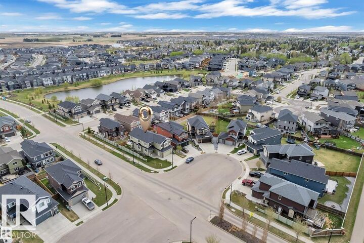 Property Photo:  4902 38 Street  AB T4X 2B6 