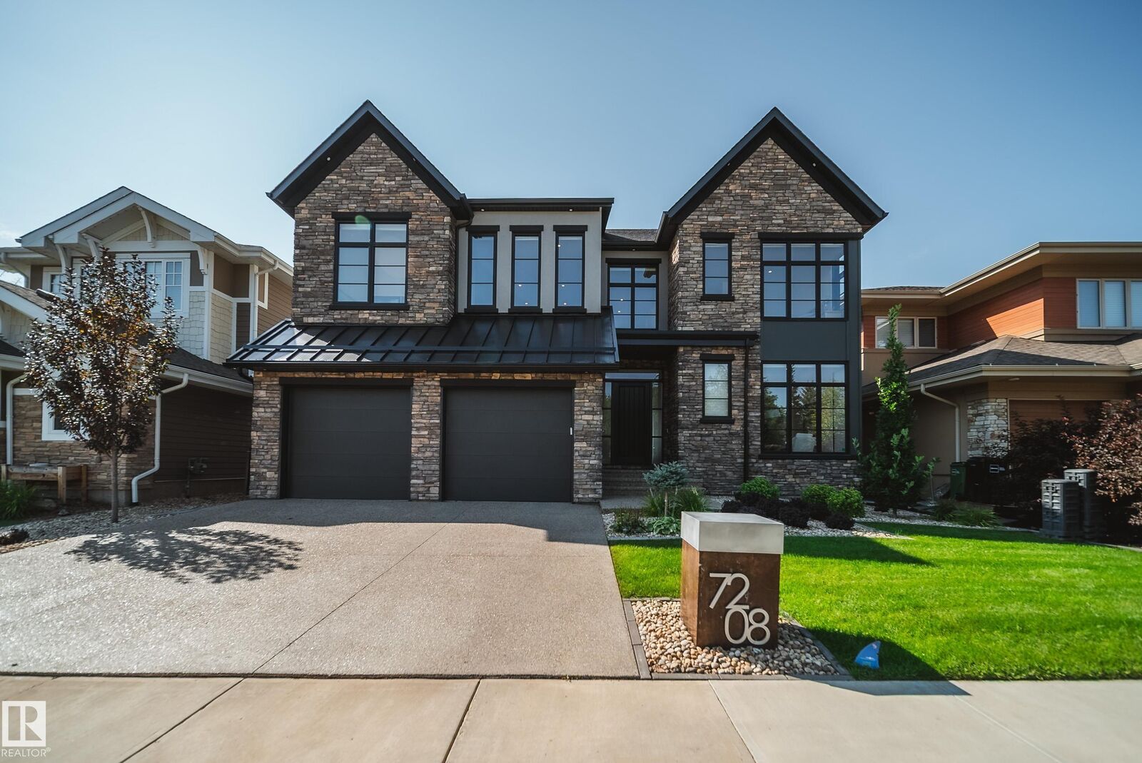 Property Photo:  7208 156 Street NW  AB T5R 4K8 