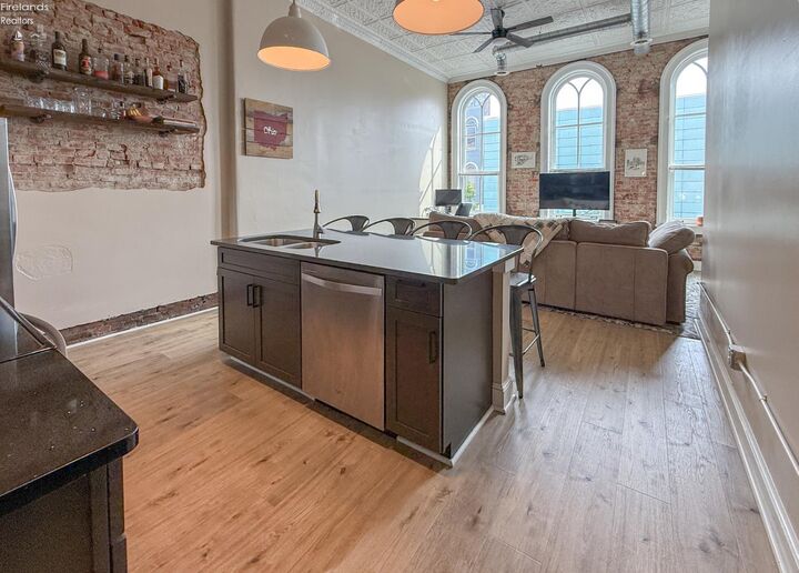 Property Photo:  140 S Washington Street 1/2 B  OH 44883 