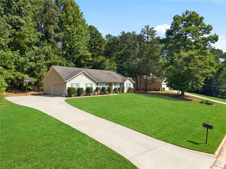 Property Photo:  25 Mountainview Drive  GA 30016 