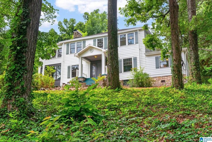 Property Photo:  428 Valley Road  AL 35206 