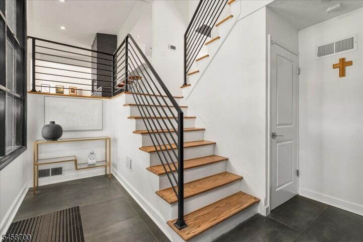Property Photo:  6 Donsen Ln  NJ 07076 
