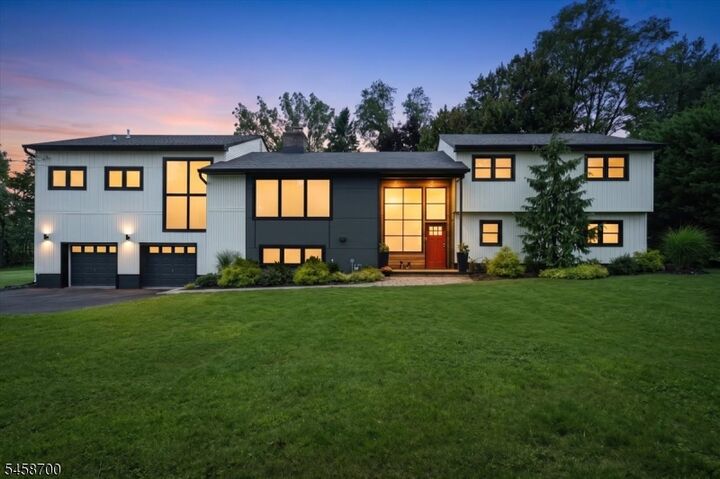 Property Photo:  6 Donsen Ln  NJ 07076 