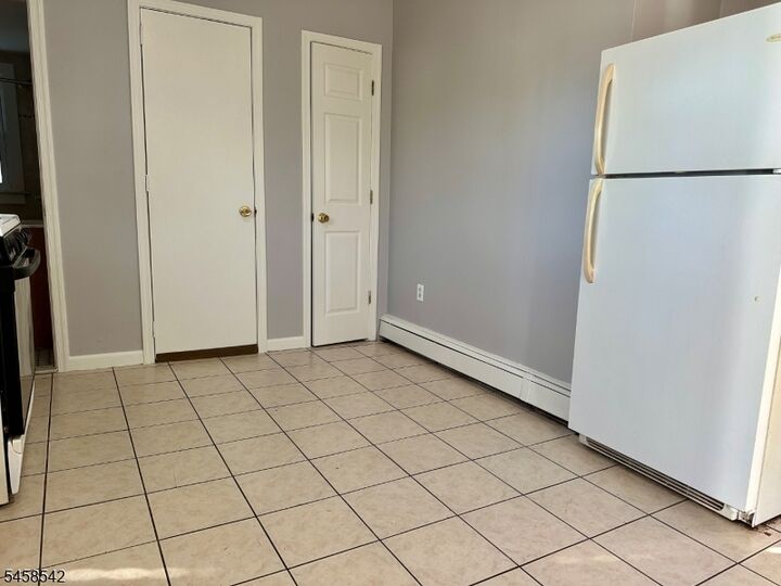 Property Photo:  408 S Elmer St  NJ 07090 