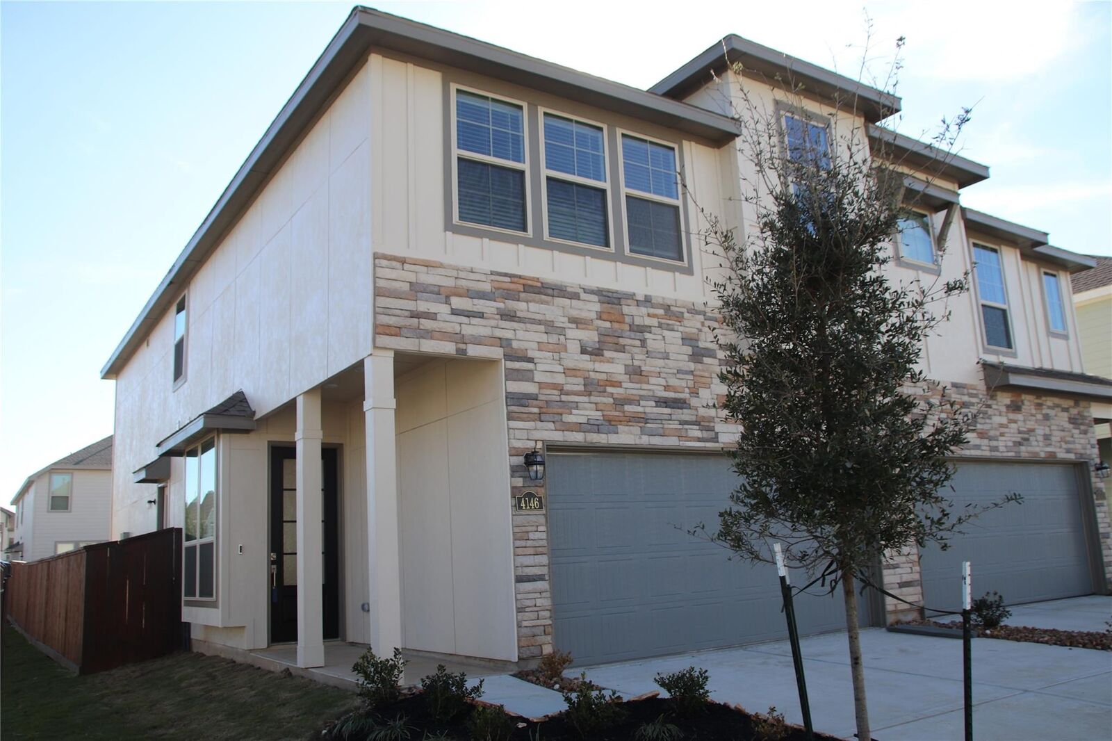 Property Photo: 4146 Champlain Way TX 77583