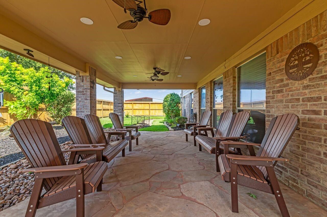 Property Photo:  2710 Taos Trail  TX 77536 