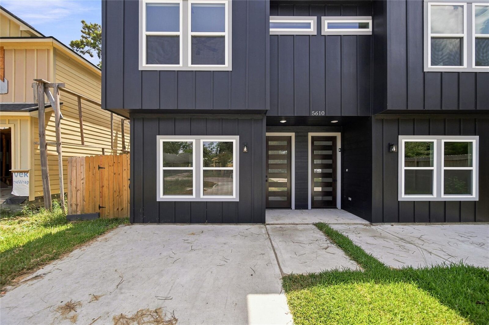 Property Photo: 5610 Kittridge Street A TX 77028