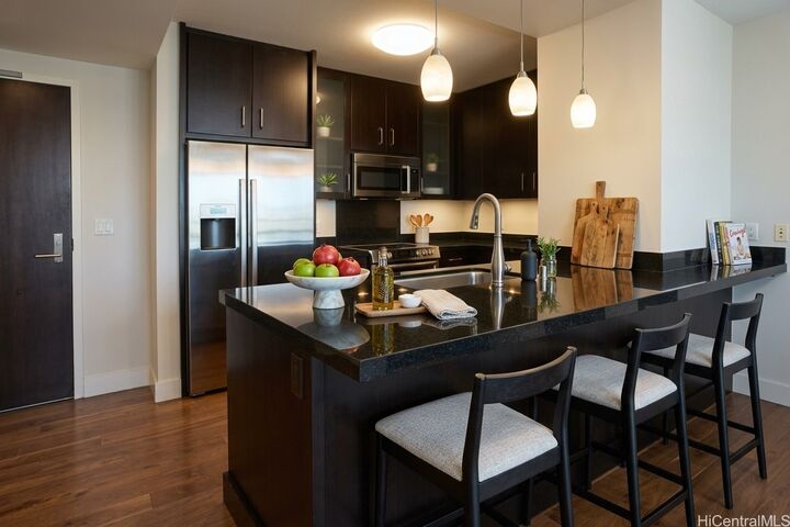 Property Photo: 1189 Waimanu Street 3202 HI 96814