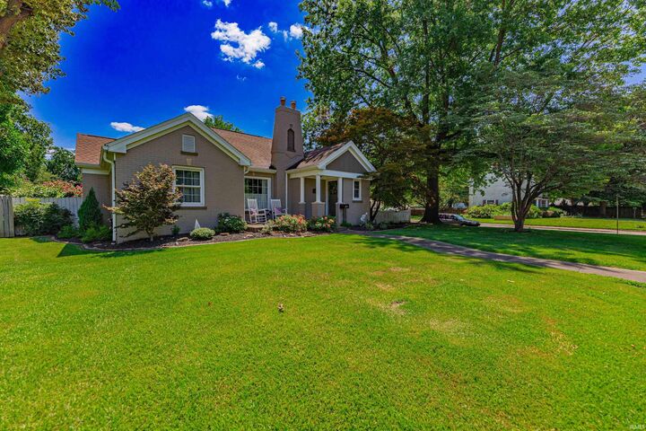 Property Photo: 716 S Boeke Road IN 47714
