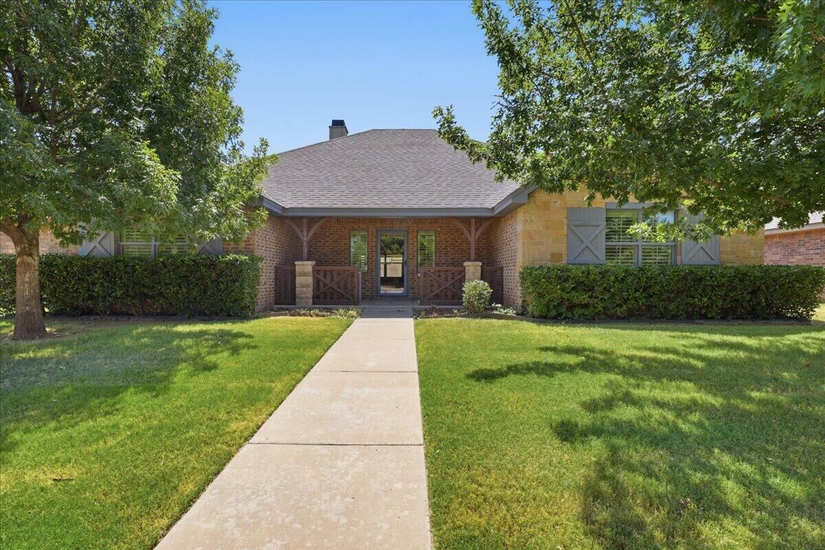 Property Photo:  2913 111th Street  TX 79423 