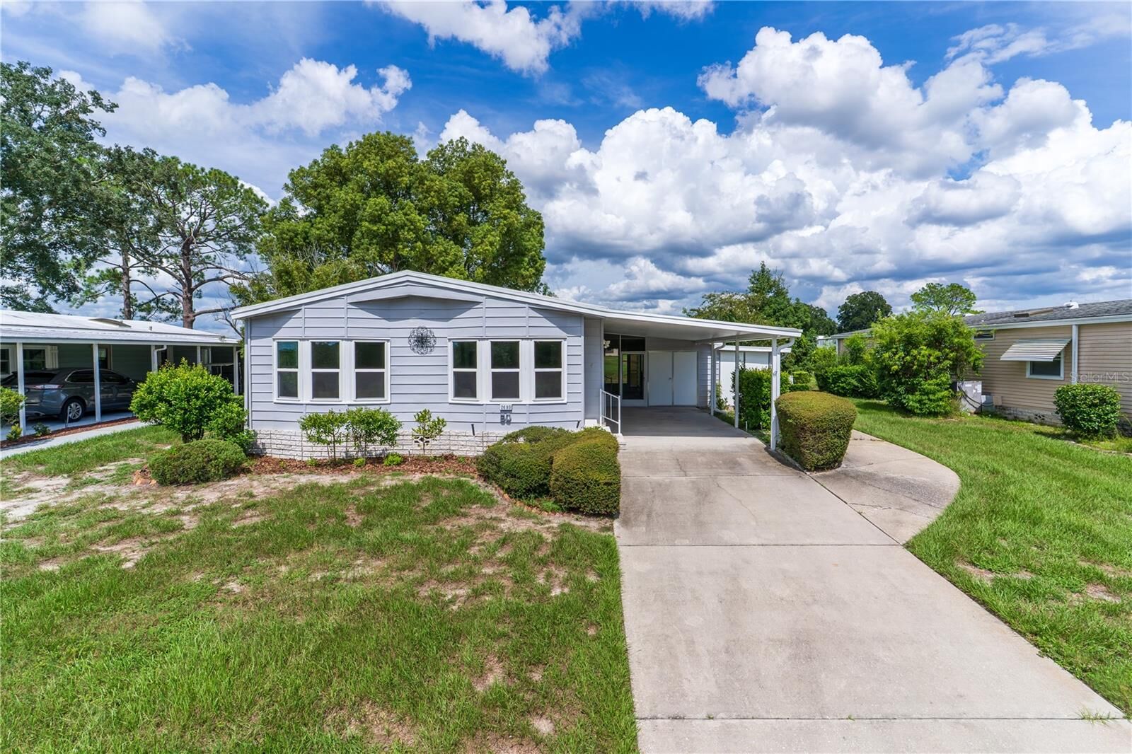 Property Photo:  2693 Cayman Circle R41  FL 32798 