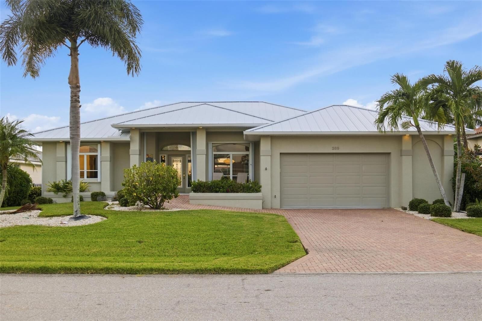 Property Photo:  209 Divinci Drive  FL 33950 