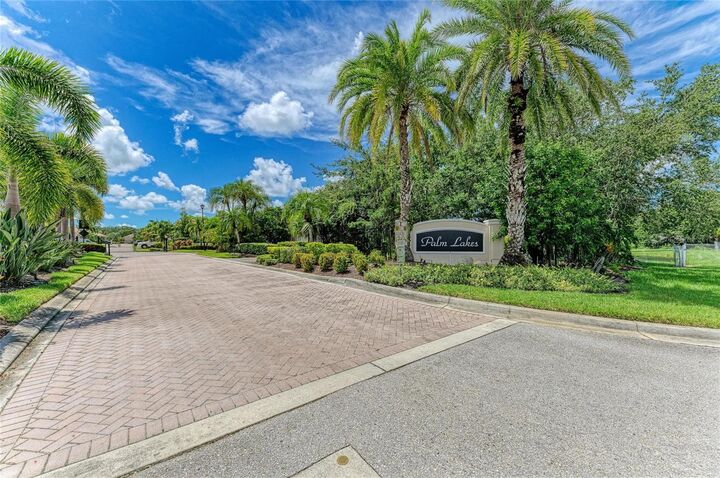 Property Photo:  7751 33rd Street E  FL 34243 