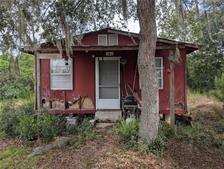 Property Photo:  20683 SE 140th Street  FL 32784 