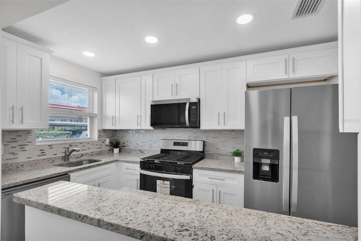 Property Photo:  3018 59th Street S 111  FL 33707 