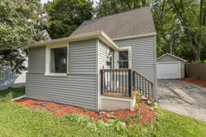 Property Photo:  1405 Elder St  WI 53188 