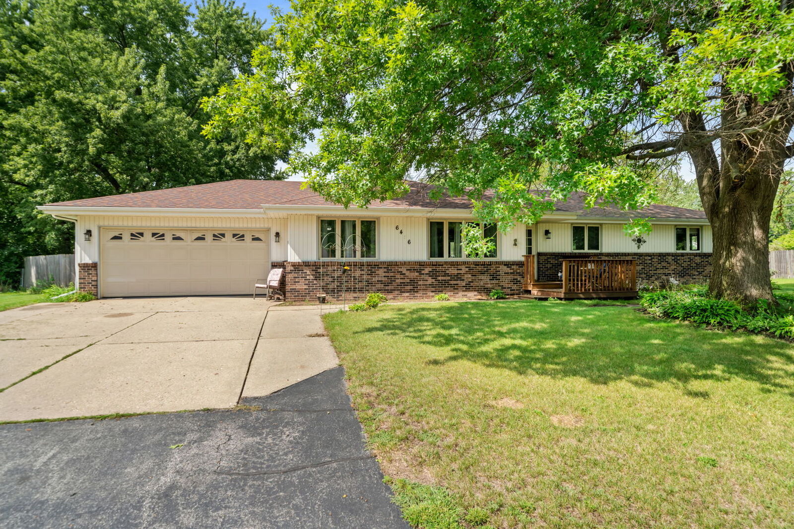 Property Photo: 6426 Dandbridge Boulevard IL 61103