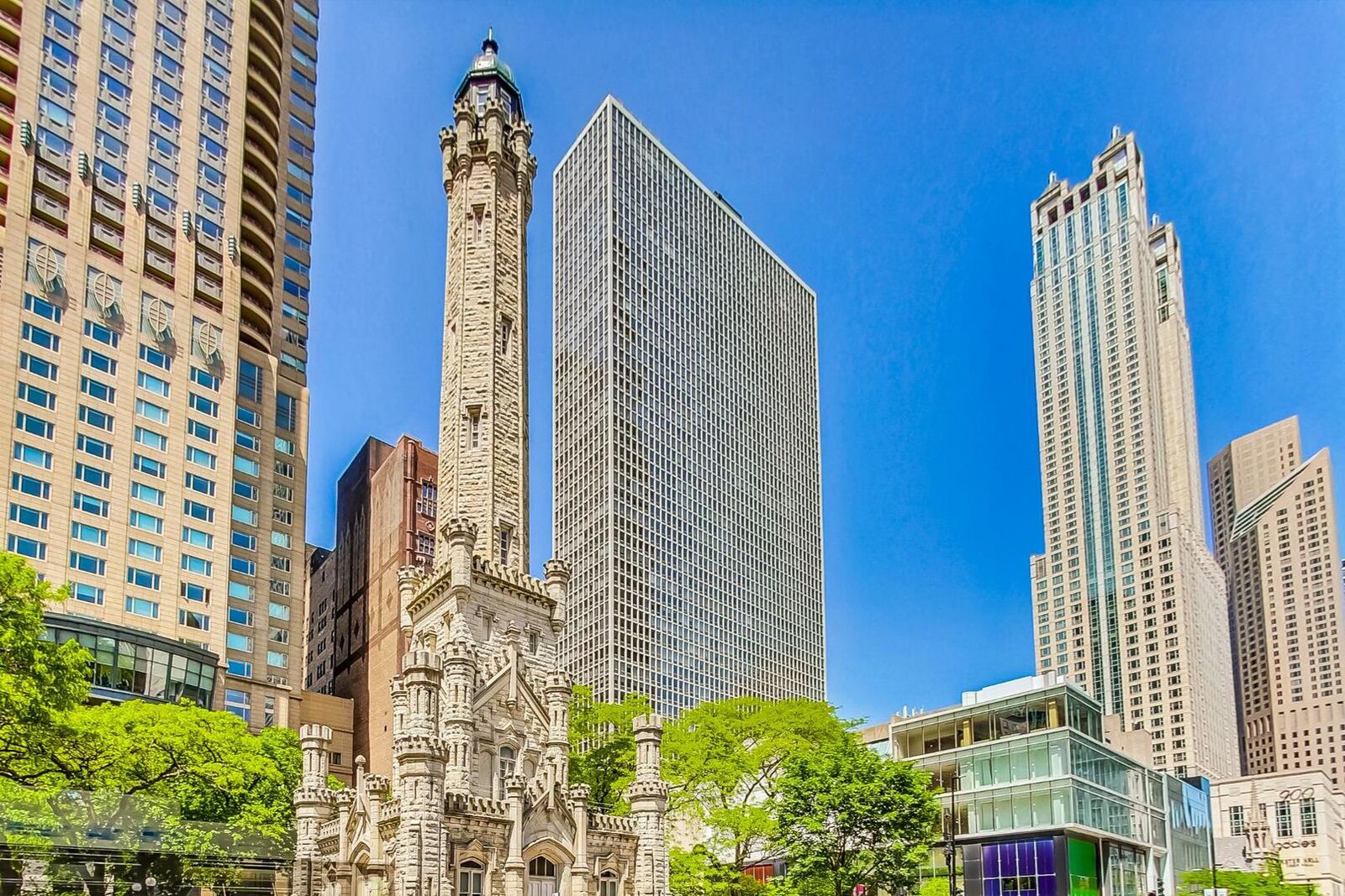 Property Photo: 111 E Chestnut Street Ph-Ab IL 60611
