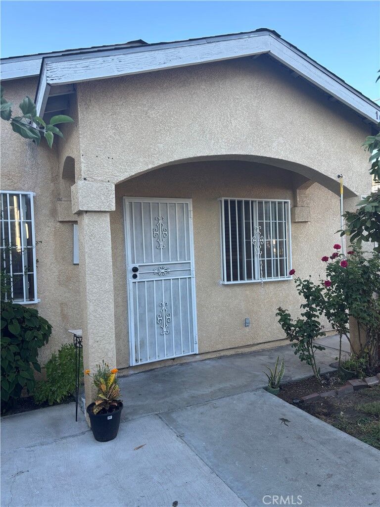 Property Photo: 1609 E 4th Street CA 90033