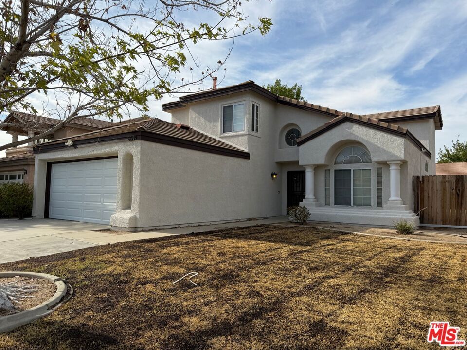 Property Photo:  5539 W Avenue L6  CA 93536 