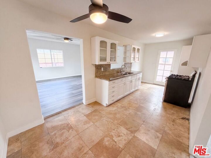 Property Photo:  1426 S Rita Way  CA 92704 