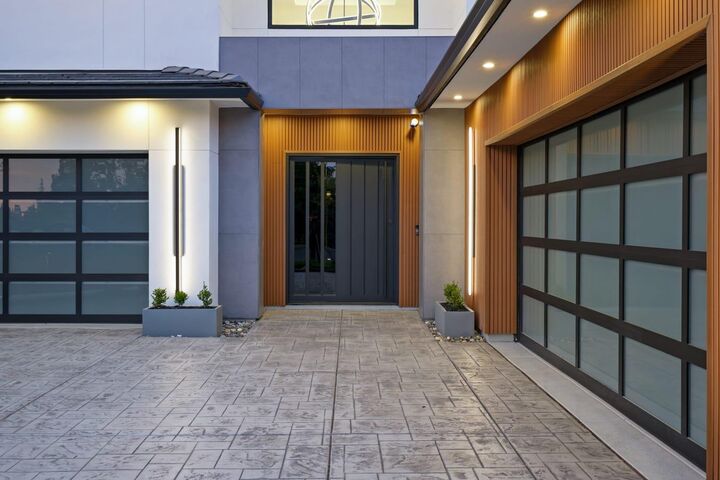 Property Photo: 868 Rivercrest Drive CA 95605