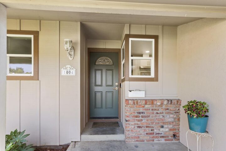 Property Photo:  1004 Carson Street  CA 95695 